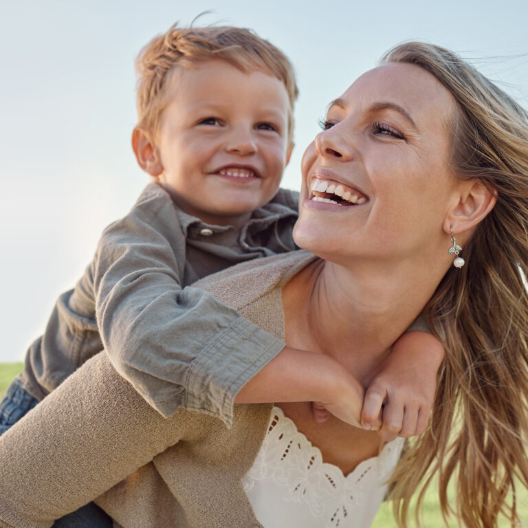 Welche Unterstützungsangebote gibt es für Familien?