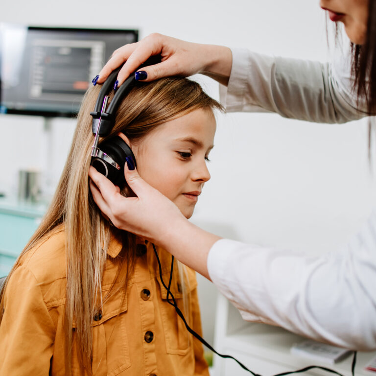 Wie werden Hörprobleme festgestellt?